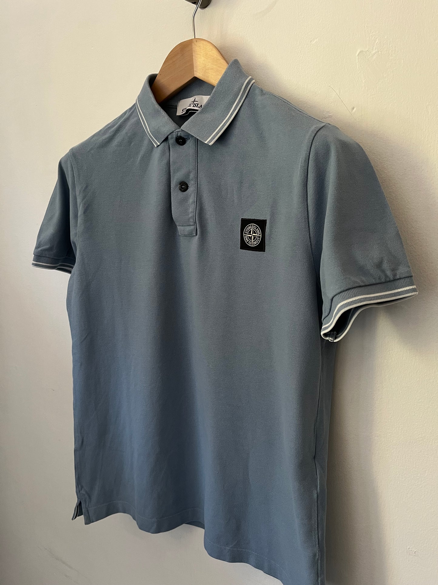 Stone island polo shirt size medium slim fit in blue
