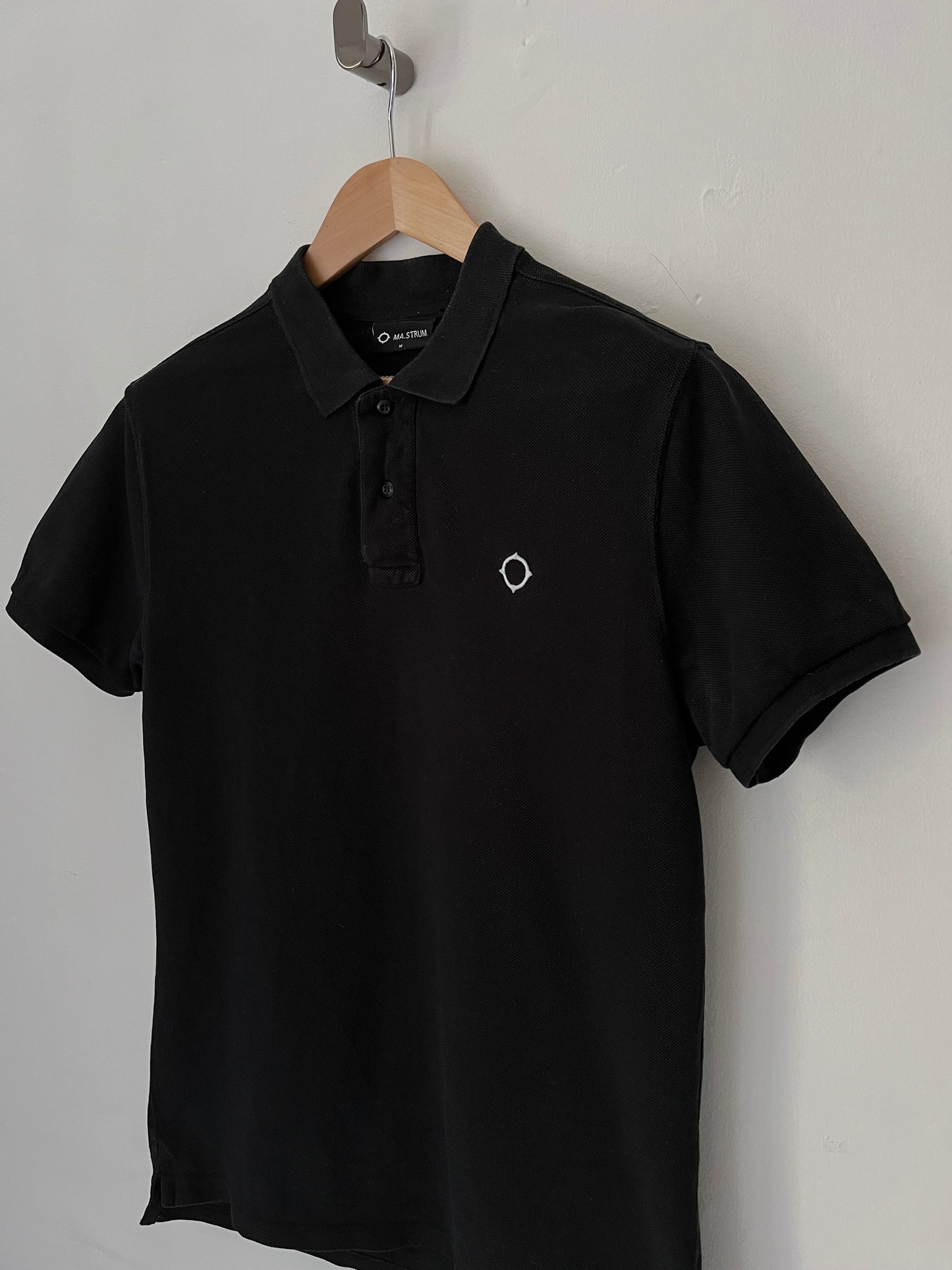 Mastrum Polo shirt size medium in black