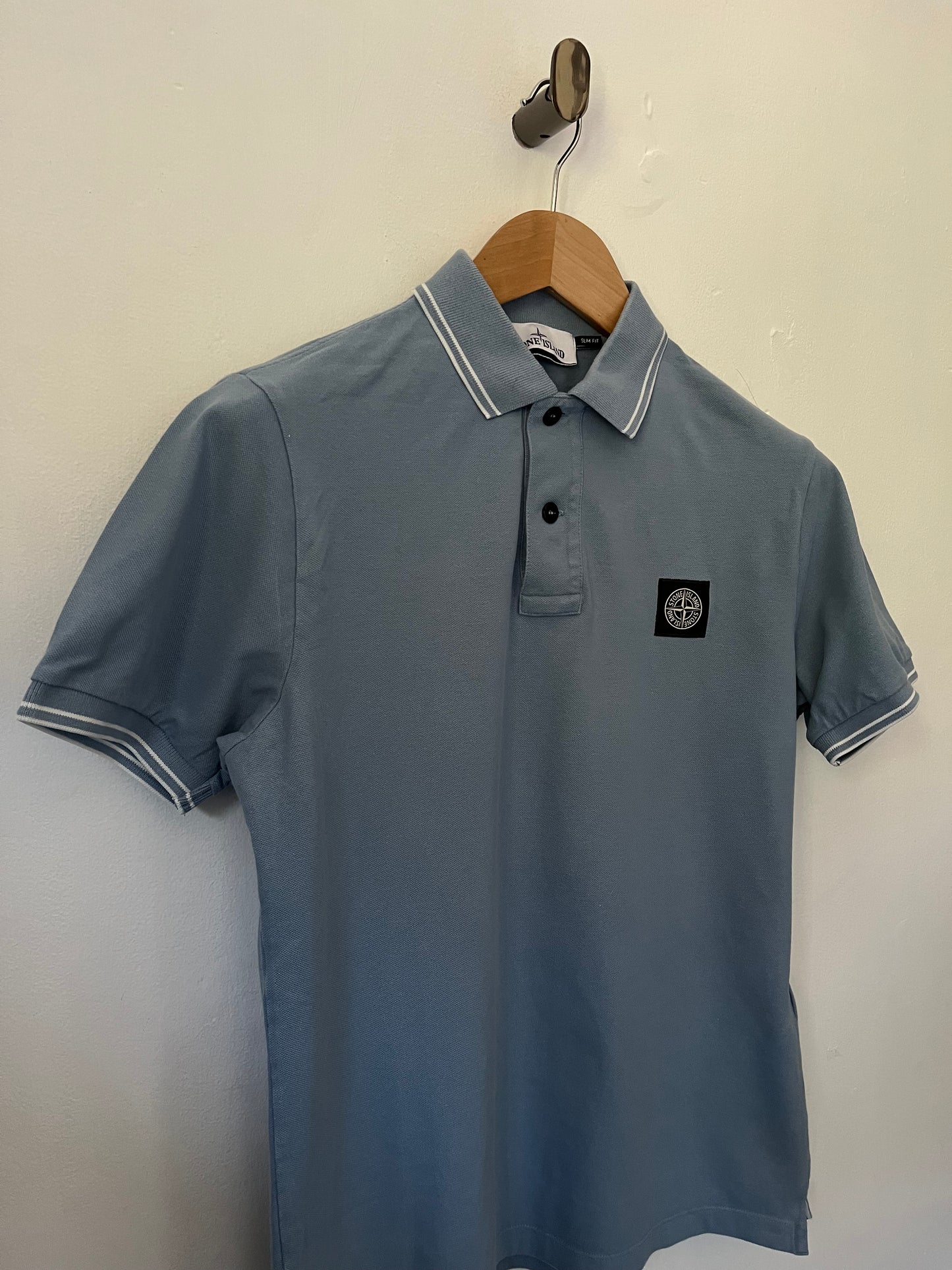 Stone island polo shirt size medium slim fit in blue